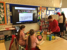 Izak9 Live in Primary Seven