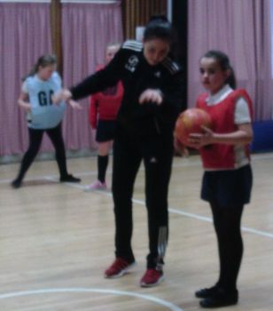 Netball at Holy Cross Girls